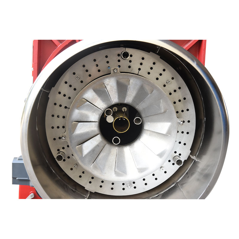 How does an integrated gas burner maintain stable combustion in a low-oxygen environment?